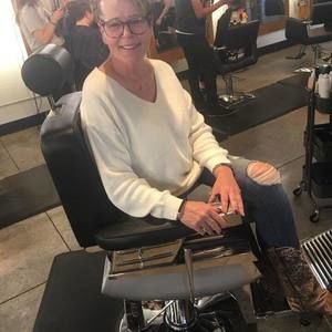 Meet your Posher, Pam w